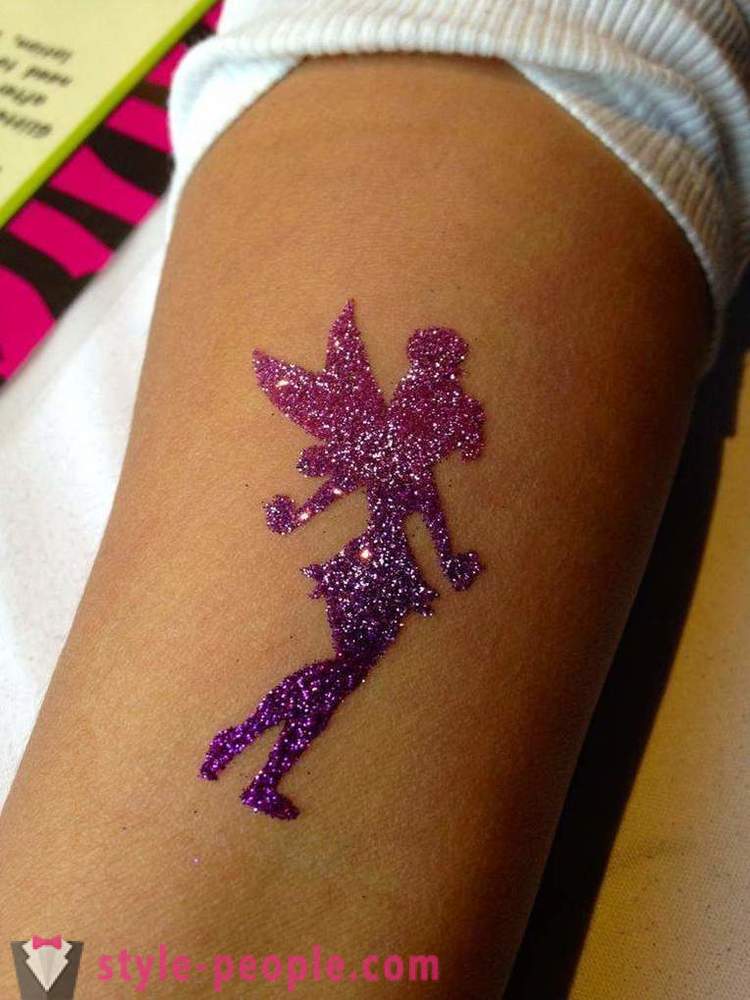 Kaj je bleščice-tattoo? Kako narediti tetovažo.