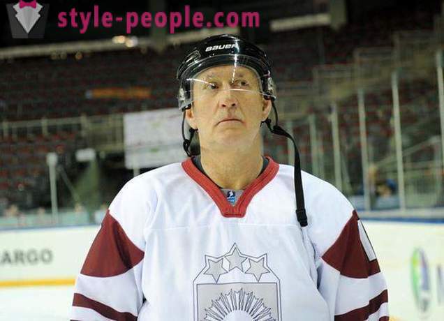 Balderis Hellmuth: življenjepis in fotografijo iz hokejista