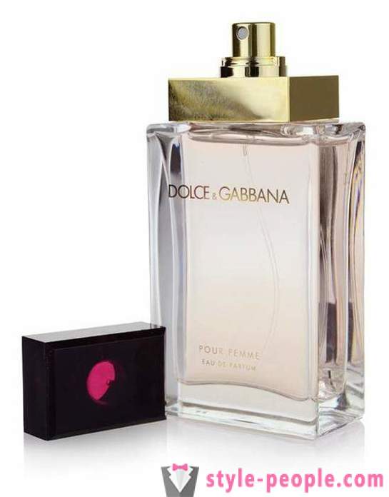 Eau de parfum Dolce & Gabbana Pour Femme: opis okus in sestavo