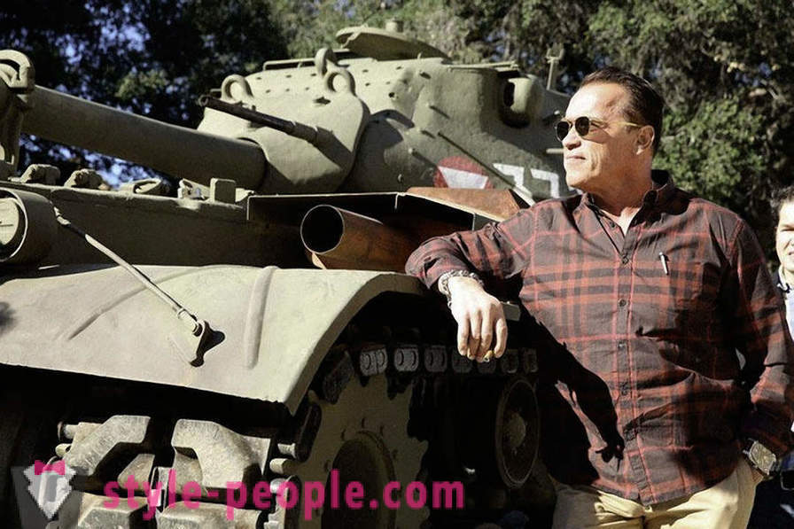 Urad Arnolda Schwarzeneggerja v vojski