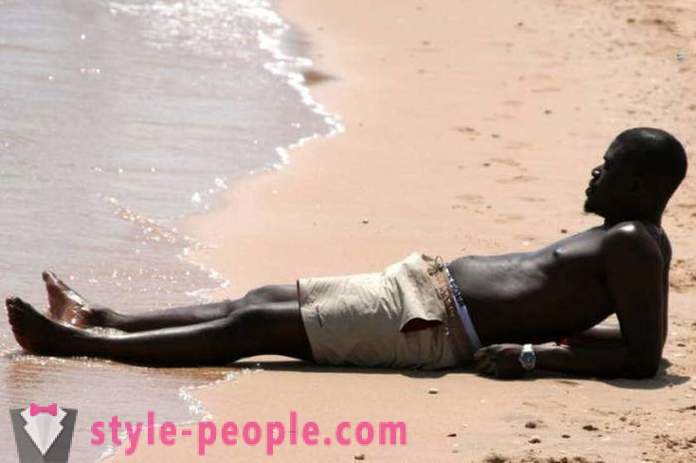 Zakaj Afričani so temno kožo, če se hitro segreva na soncu?