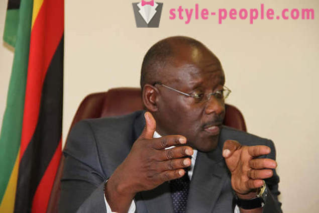 Zimbabve minister ni sprejel velikosti kitajskih kondomov
