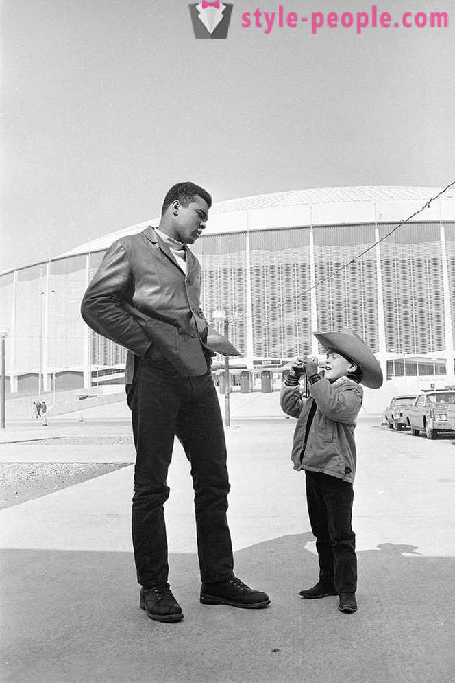 Rojstni dan Greatest: Muhammad Ali zunaj ringa