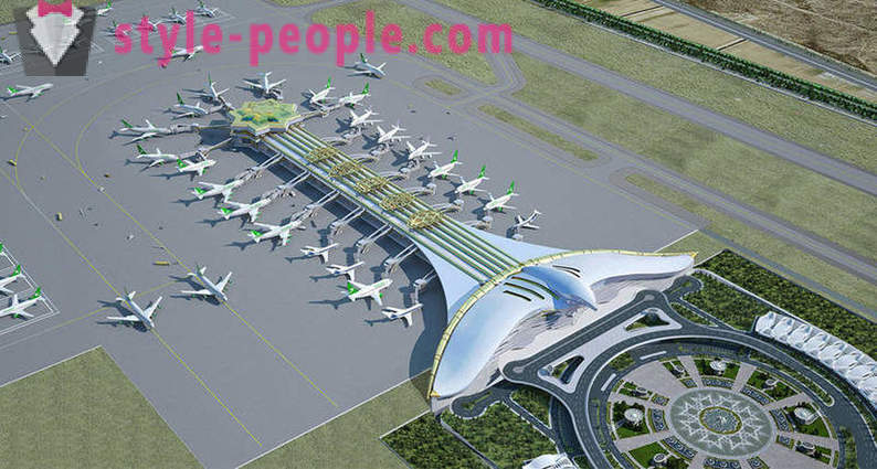 Turkmenistan odprli letališče v obliki letečega sokol