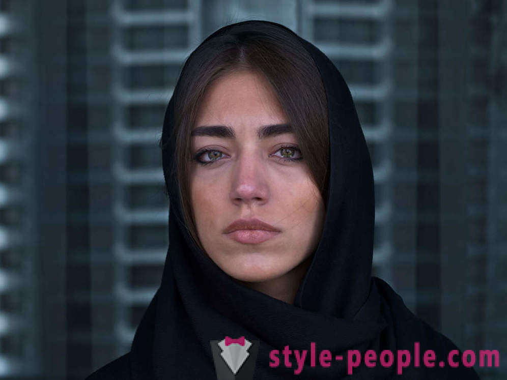 Islam, cigarete in Botox - vsakodnevno življenje žensk v Iranu