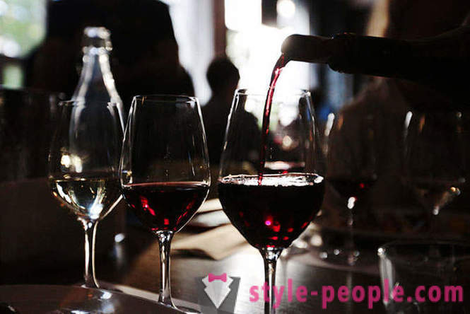 10 dejstev o Beaujolais, ki vas bo za vino poznavalec z brezhibnim okusom