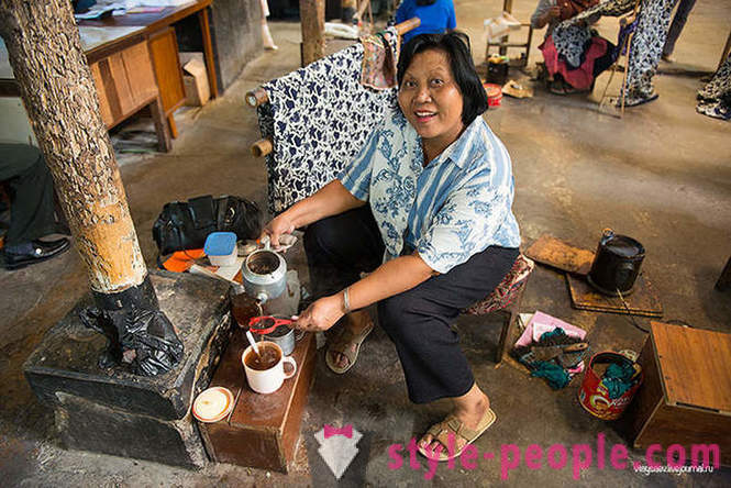 Kako narediti batik v Indoneziji