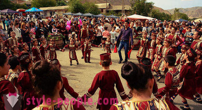 Kot ARENI festival vin Armenski poteka