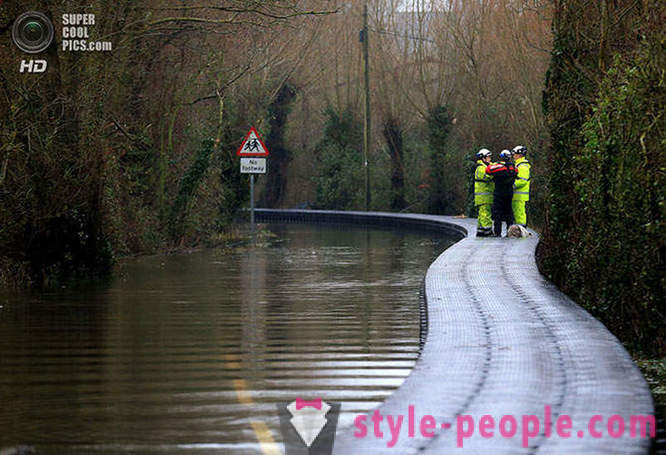 Poplave na jugozahodu Anglije