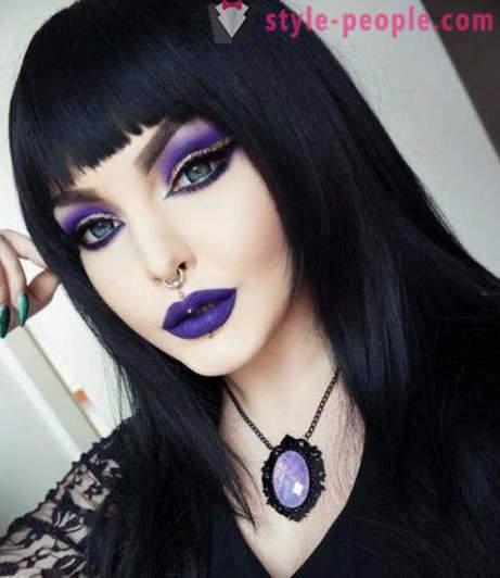 Gothic Makeup: variacije in tehnike, ki sodelujejo v domu