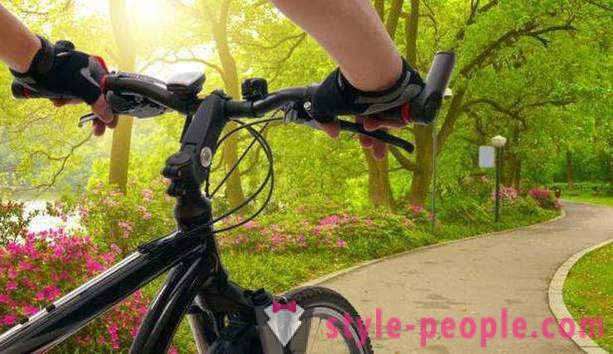 Koliko kalorij so spali med vožnjo s kolesom, ocene hujšanje