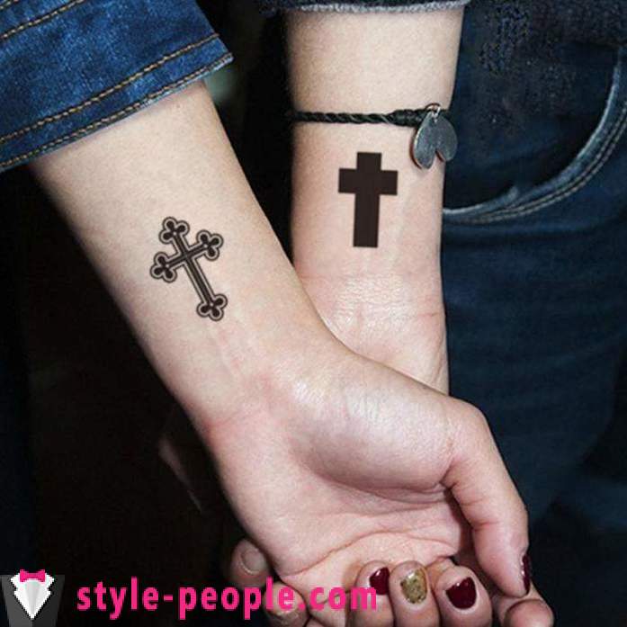Cross tatoo na roko. njegova vrednost
