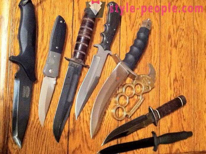 Noži Army različnih držav (glej sliko). Army zložljivi nož